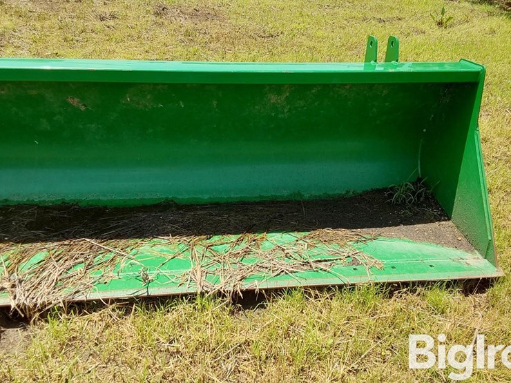 john-deere-8-image-3