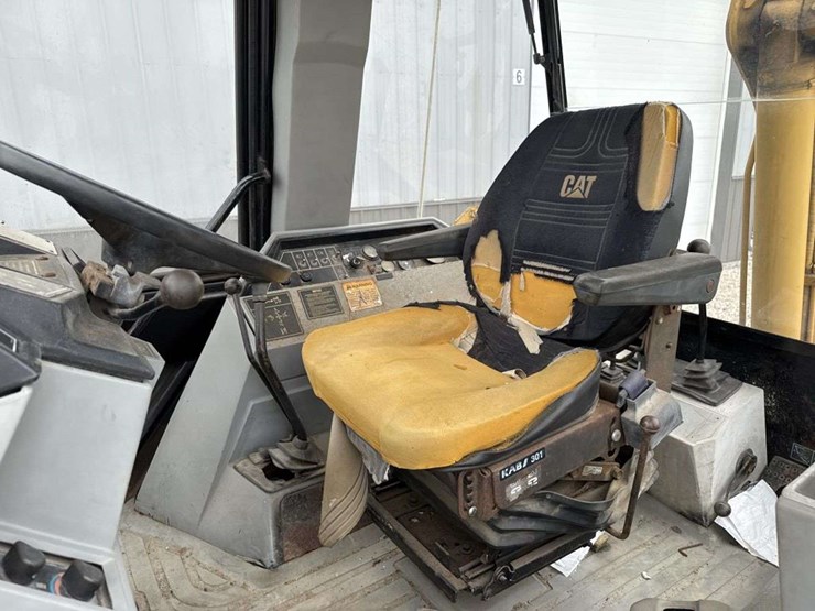 caterpillar-416b-image-23