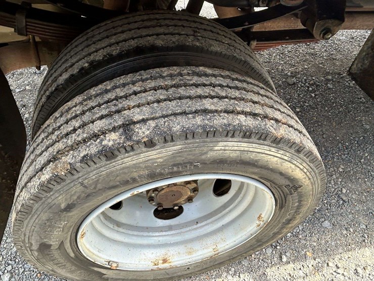 2014-ford-f450-image-17