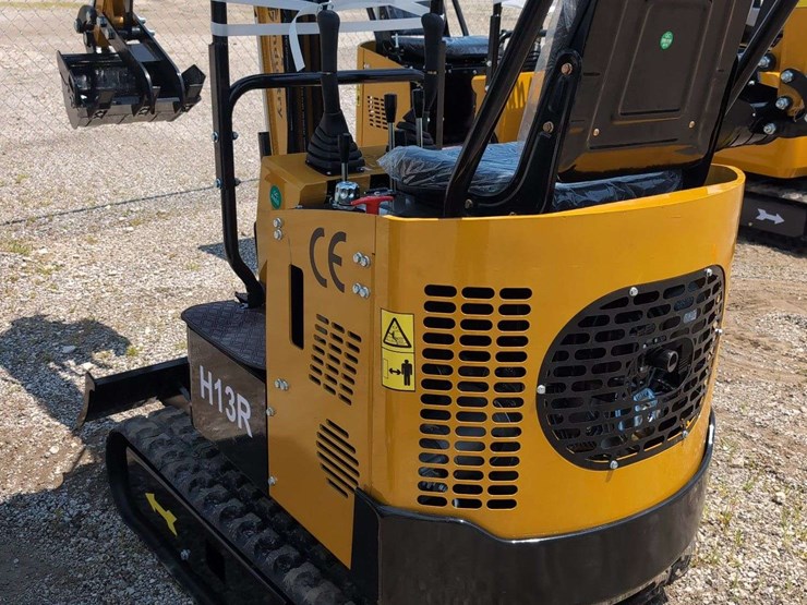 cfg-industries-mini-excavator---h13r-image-4
