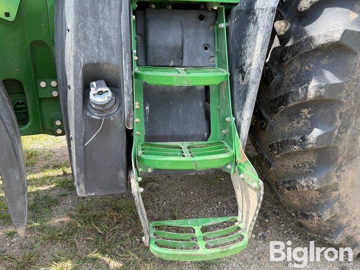 2014-john-deere-7210r-image-18