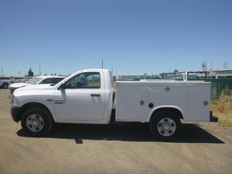 2018-dodge-2500-image-5
