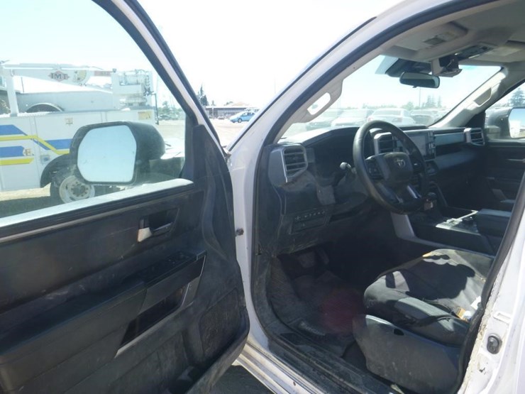 2022-toyota-tundra-image-5