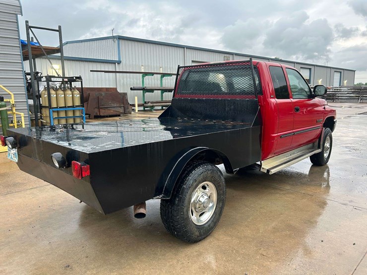 2001-dodge-2500-image-6