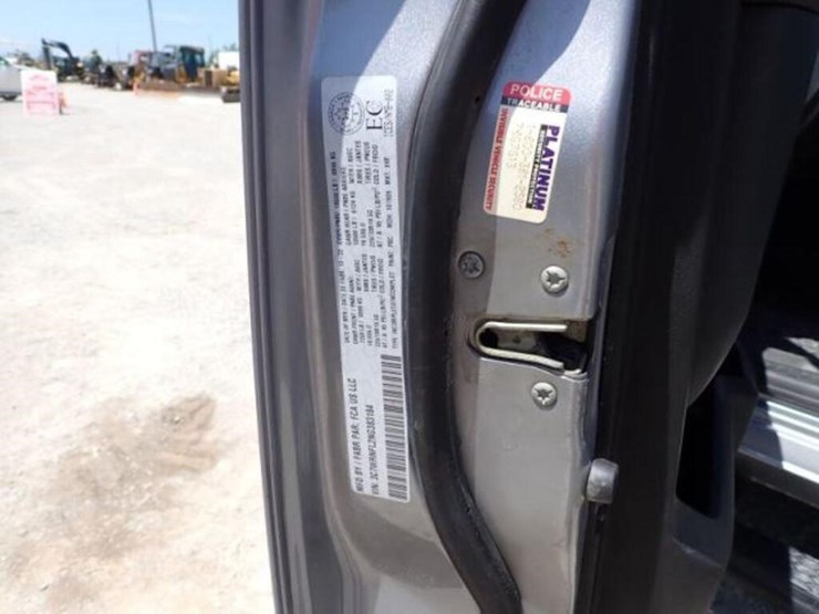 2022-dodge-ram-5500-image-12