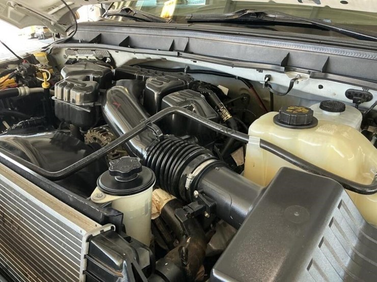 2015-ford-f350-image-16