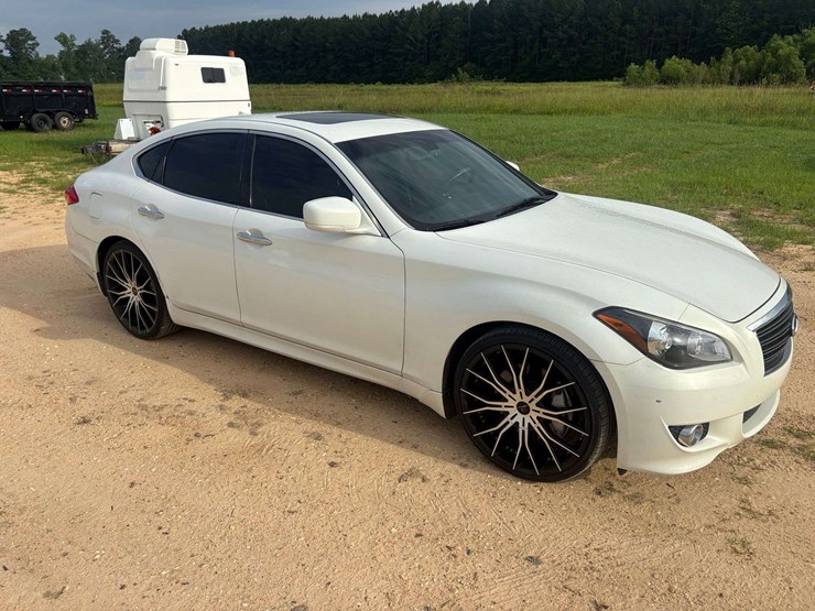 2013-infiniti-m37-4-door-sedan-(156,834-miles)-image-4