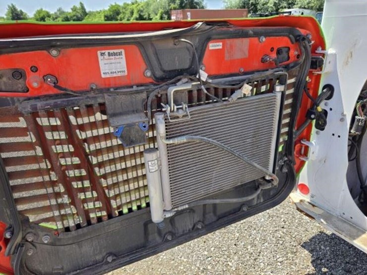 2022-bobcat-t66-image-26
