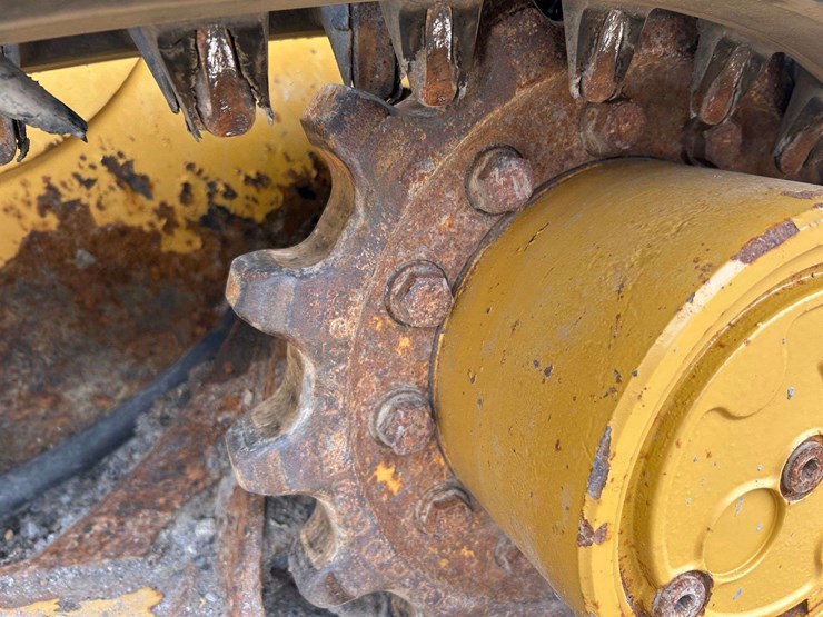 2015-caterpillar-259d-image-19
