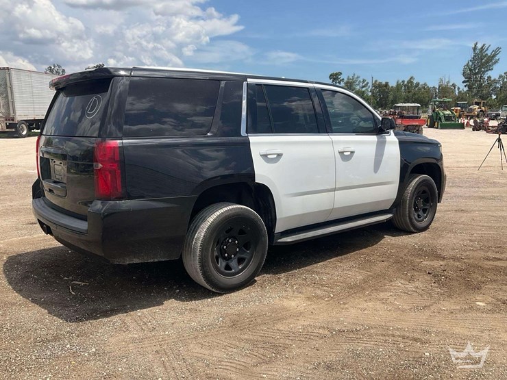 2020-chevrolet-tahoe-image-5