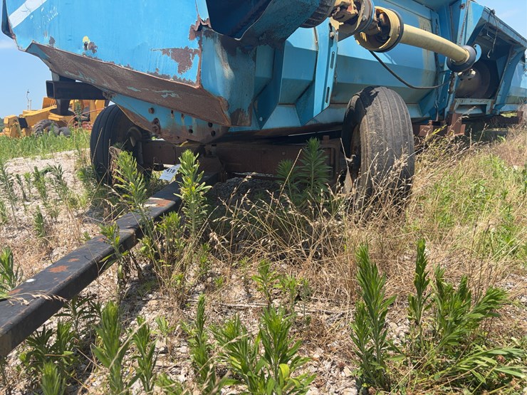 j&m-24'-header-wagon-image-10