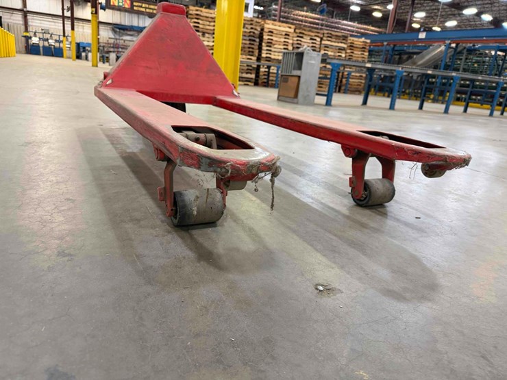manual-pallet-jack-image-4