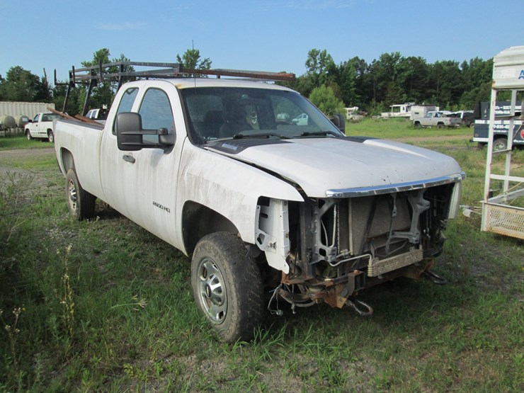 2013-gmc-2500hd-image-2