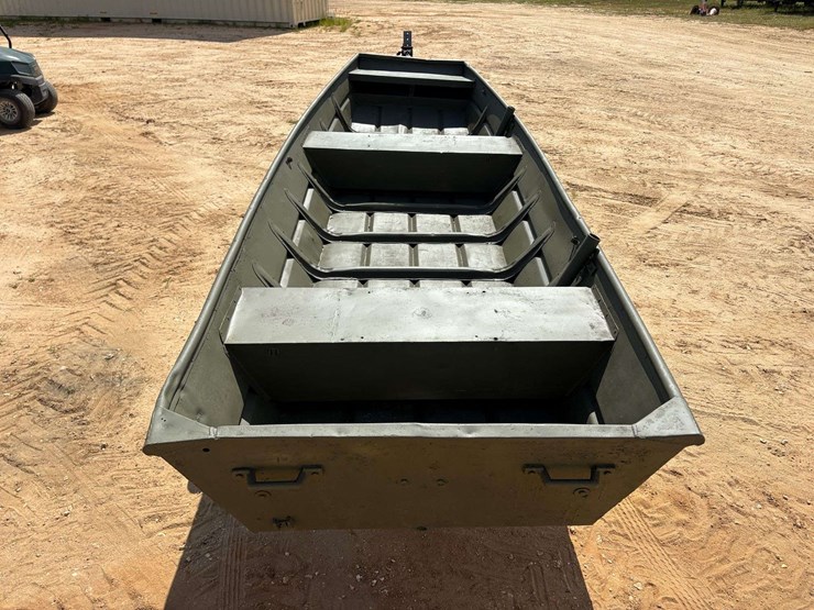14'-aluminum-jon-boat-w/-trailer-image-6