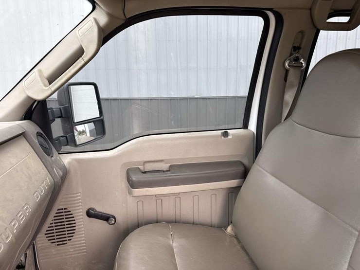 2007-ford-f250-xl-image-12