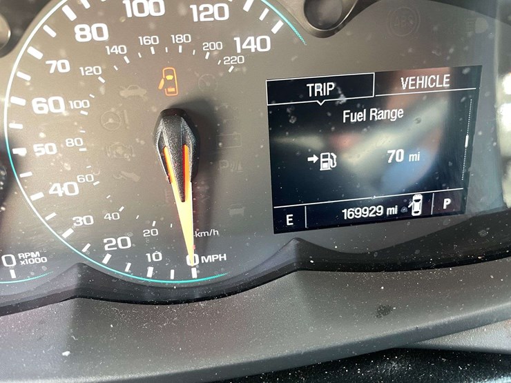 2021-chevrolet-trax-4-door-mpv-(169,929-miles)-image-26