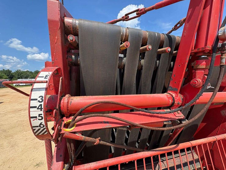 massey-ferguson-1560-image-18