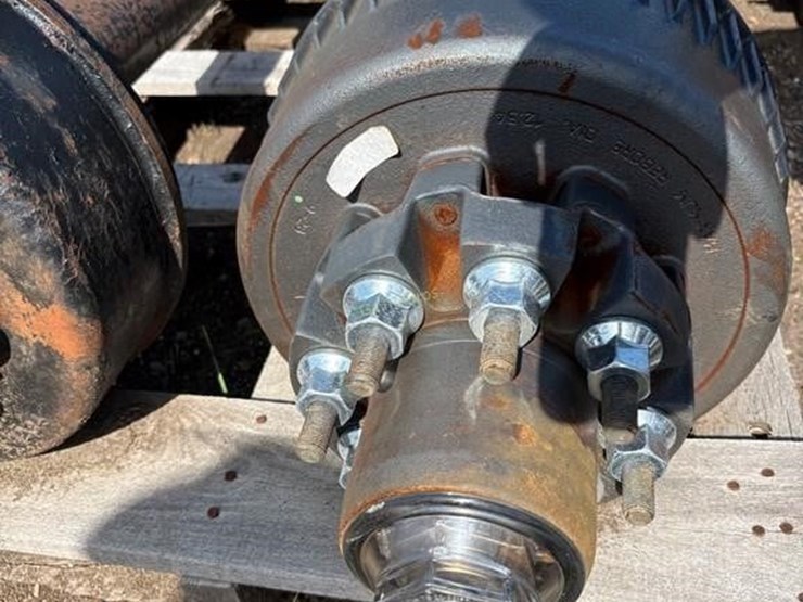 64"-axle-image-6