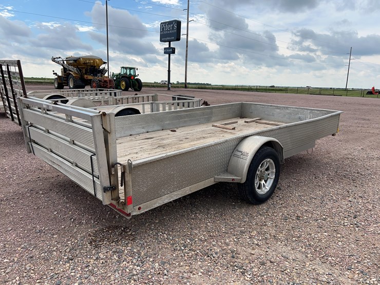 2019-h&h-aluminum-utility-trailer-image-3