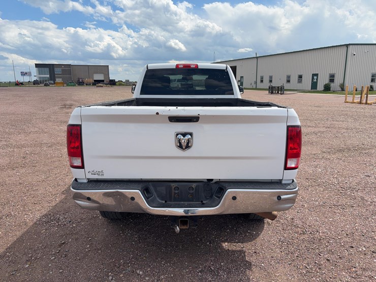 2016-dodge-2500-image-6