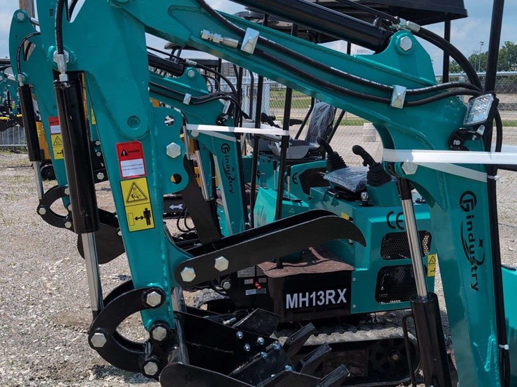 cfg-industries-mini-excavator---mh13rx-image-2