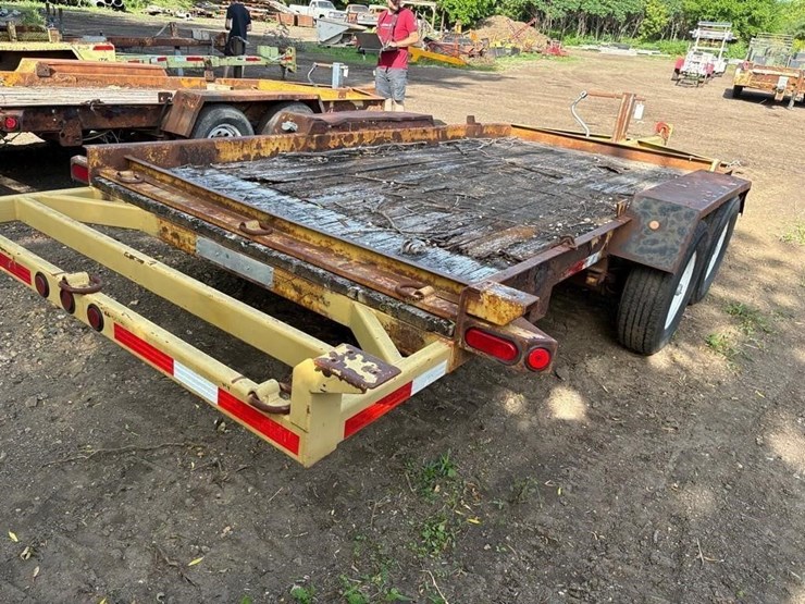 14'-x-77"-tandem-axle-trailer-image-9