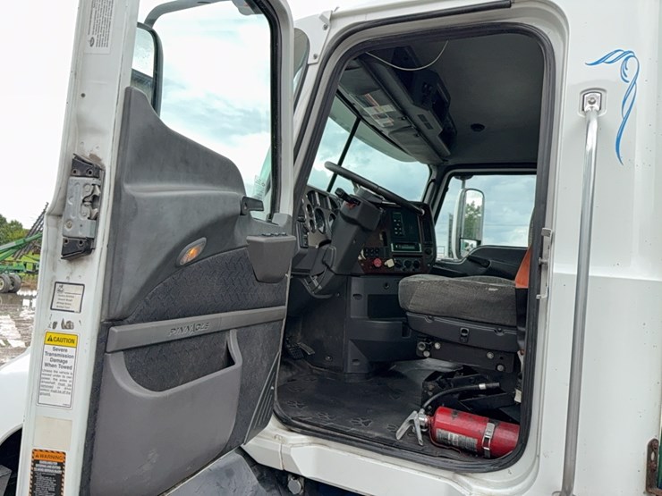2012-mack-cxu613-image-43