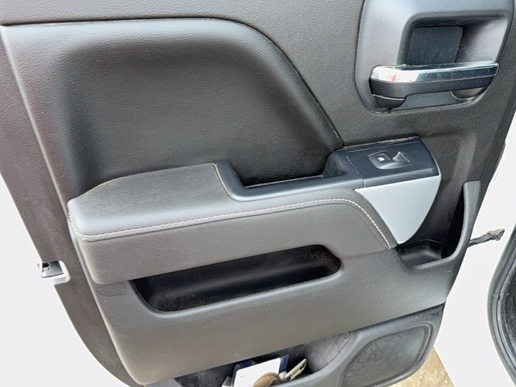 2016-chevrolet-silverado-ltz-image-46