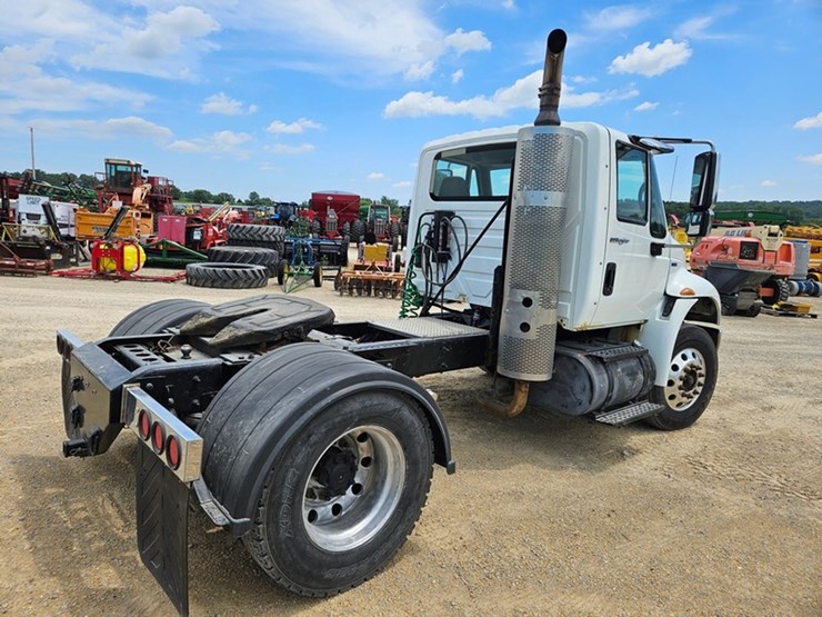 2011-case-ih-4400-image-5