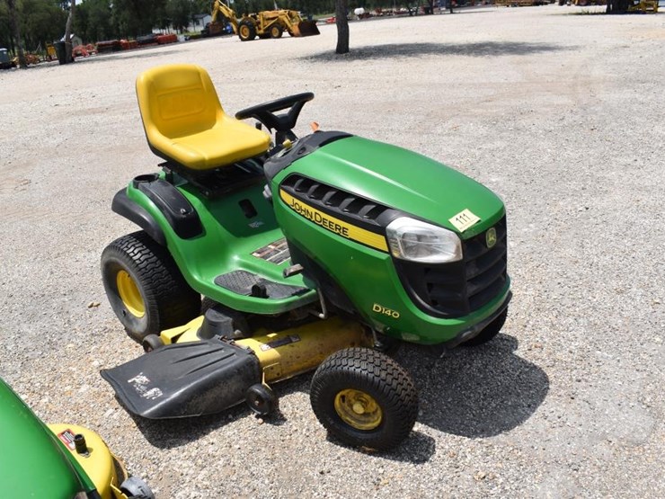 john-deere-d140-image-1