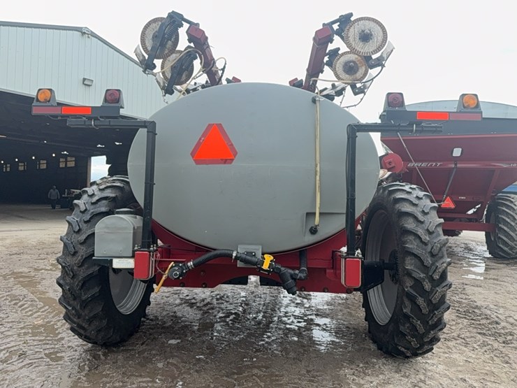 case-ih-2800-image-7