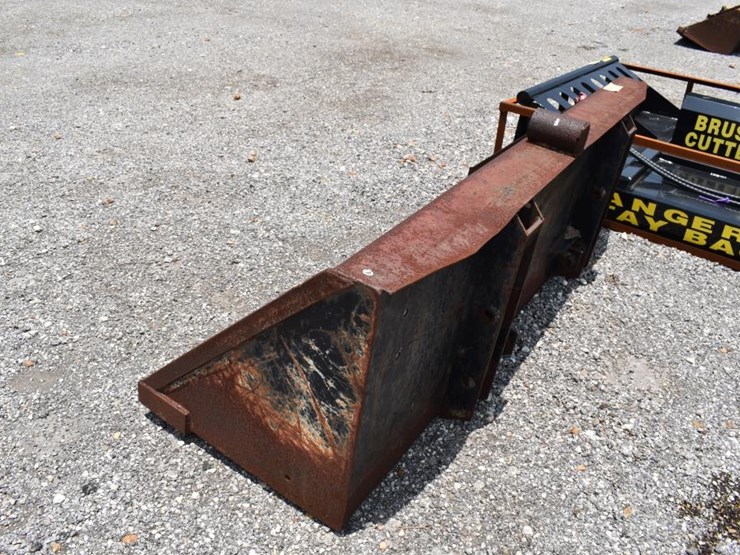 7'-loader-bucket-image-2