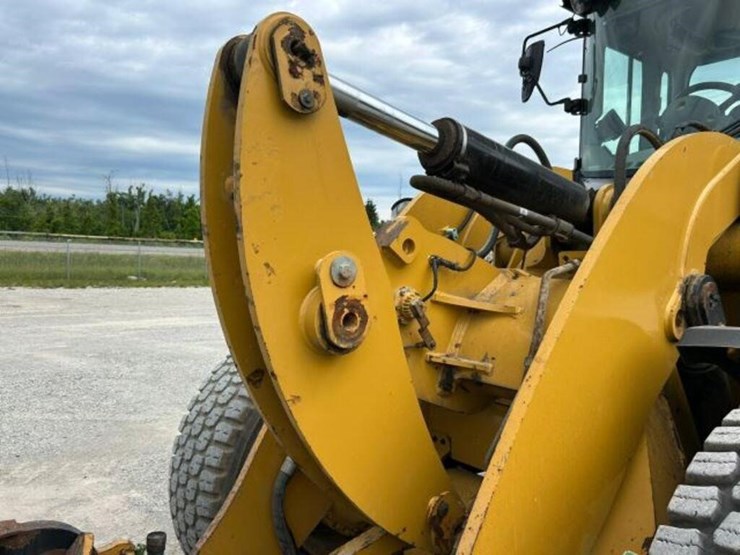 2016-caterpillar-938k-image-53