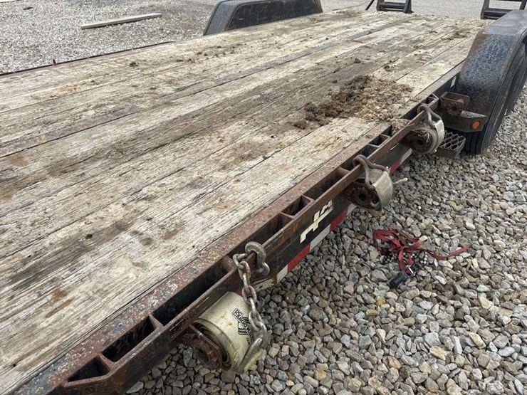 2017-h-and-m-20ft-trailer-image-11