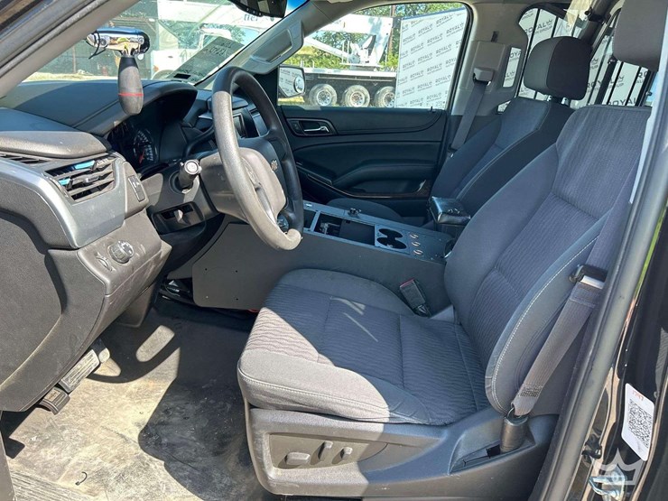 2016-chevrolet-tahoe-image-7