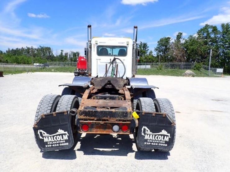 2013-peterbilt-367-image-6