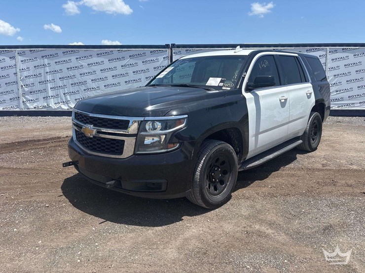 2019-chevrolet-tahoe-image-1