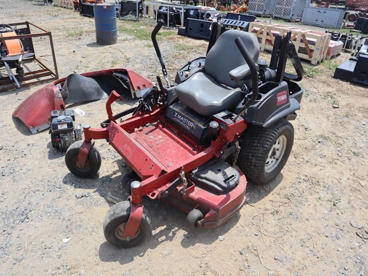 toro-z-master-commercial-zero-turn-mower-image-4