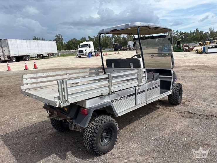 1997-club-car-carryall-vi-gas-utility-cart-image-3