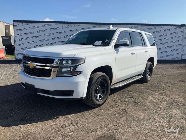 2018-chevrolet-tahoe-image-1