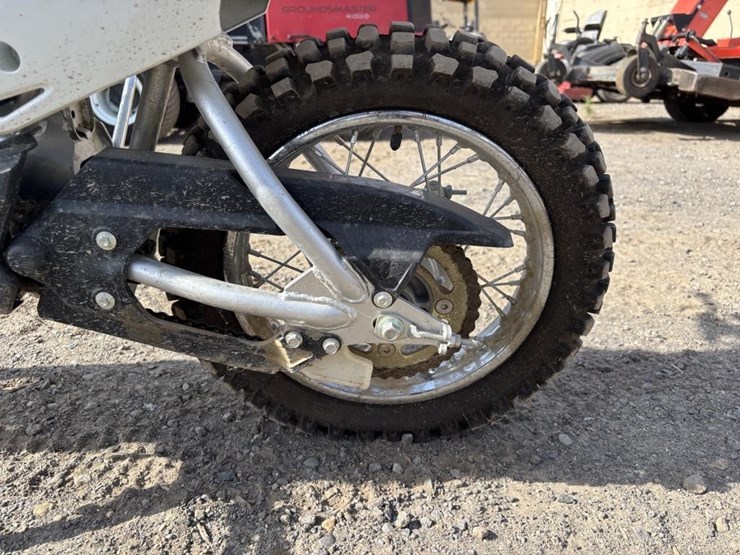 2016-honda-crf110-dirt-bike-image-15