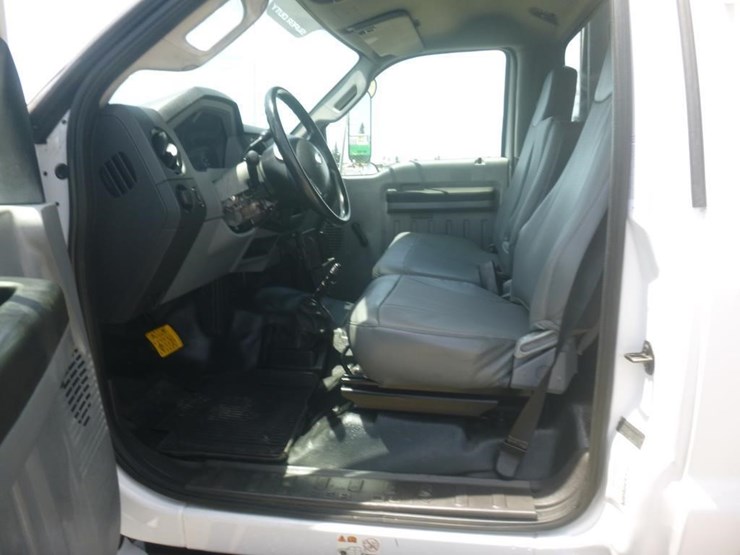 2012-ford-f650-image-13