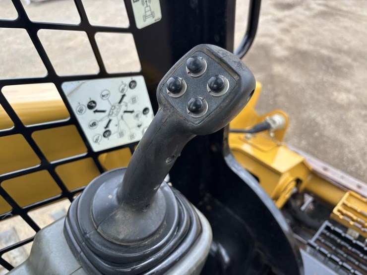 caterpillar-299d2-image-23