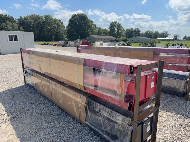 sdlanch-9,000-lb-capacity-four-post-lift-image-1