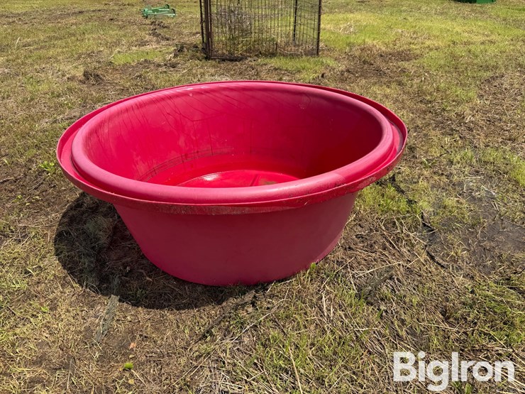 48"-poly-tank-image-6