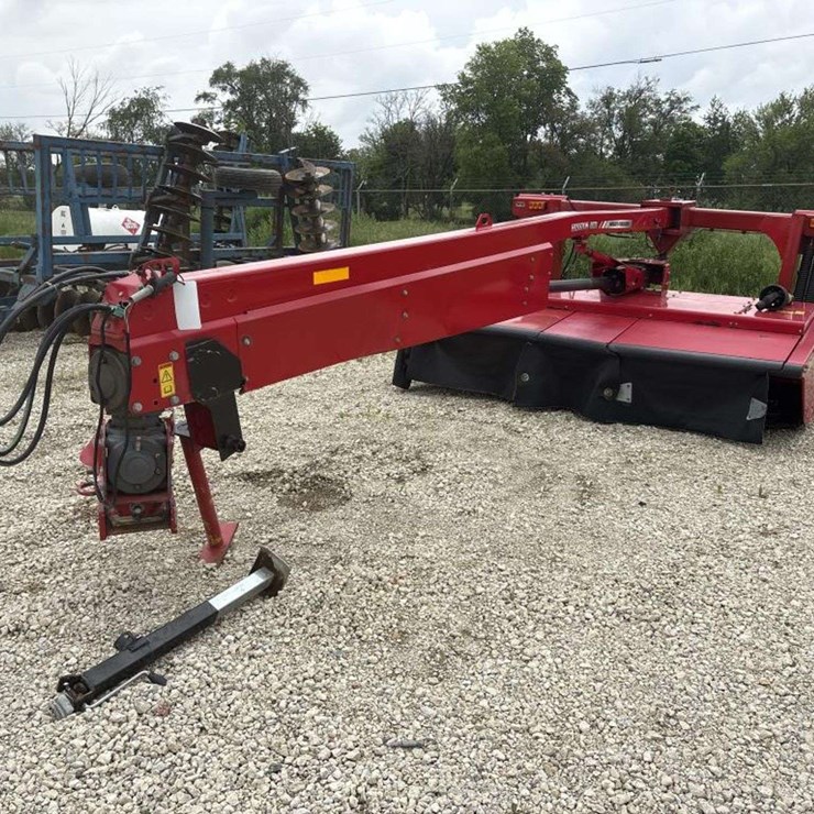 MASSEY-FERGUSON 1366