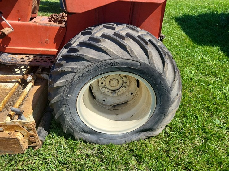 allis-chalmers-620-garden-tractor-w/mower-deck-image-13