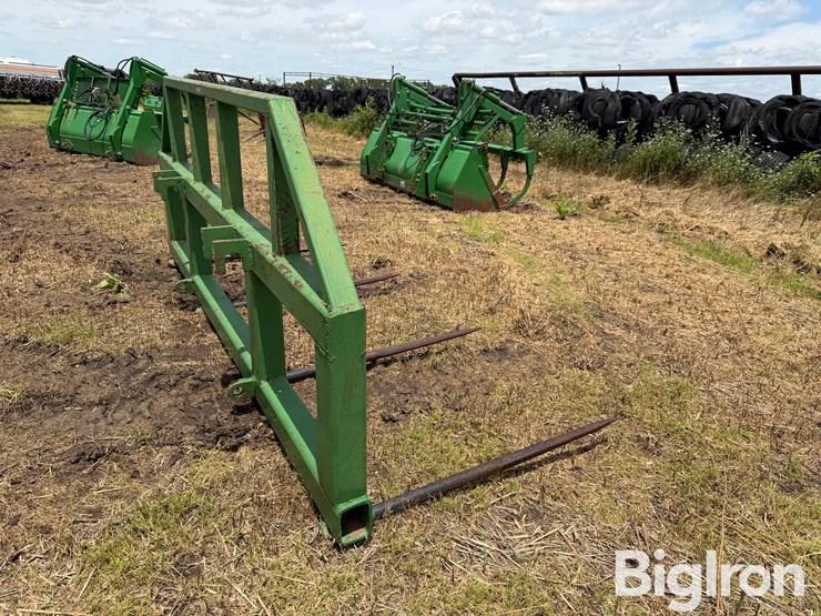 loader-bale-spears-image-5