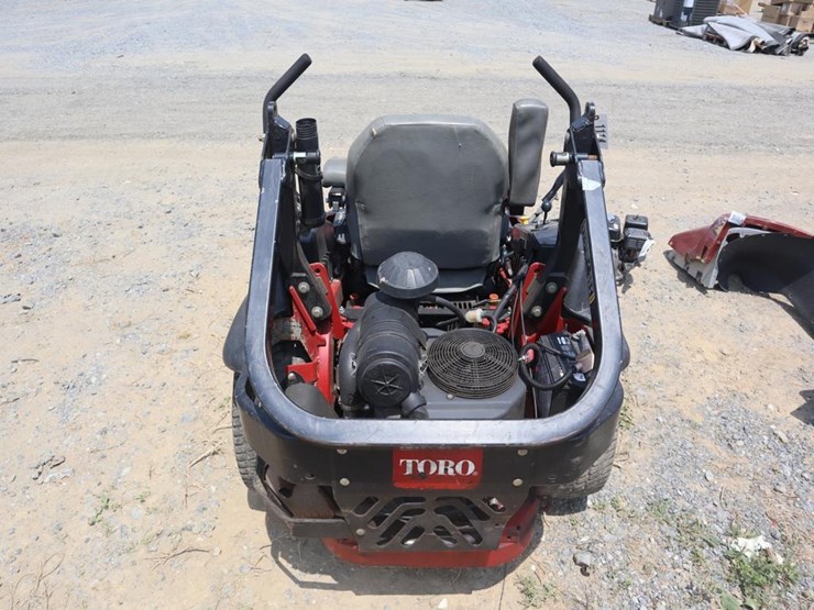 toro-z-master-commercial-zero-turn-mower-image-7