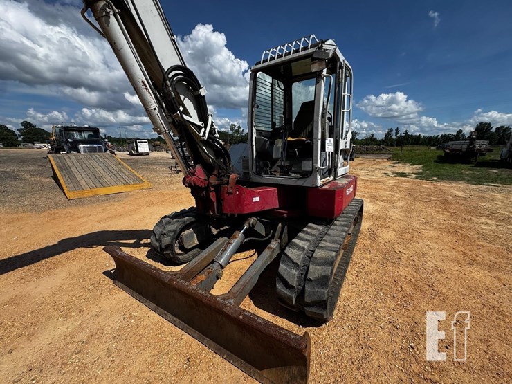 takeuchi-tb180fr-image-3